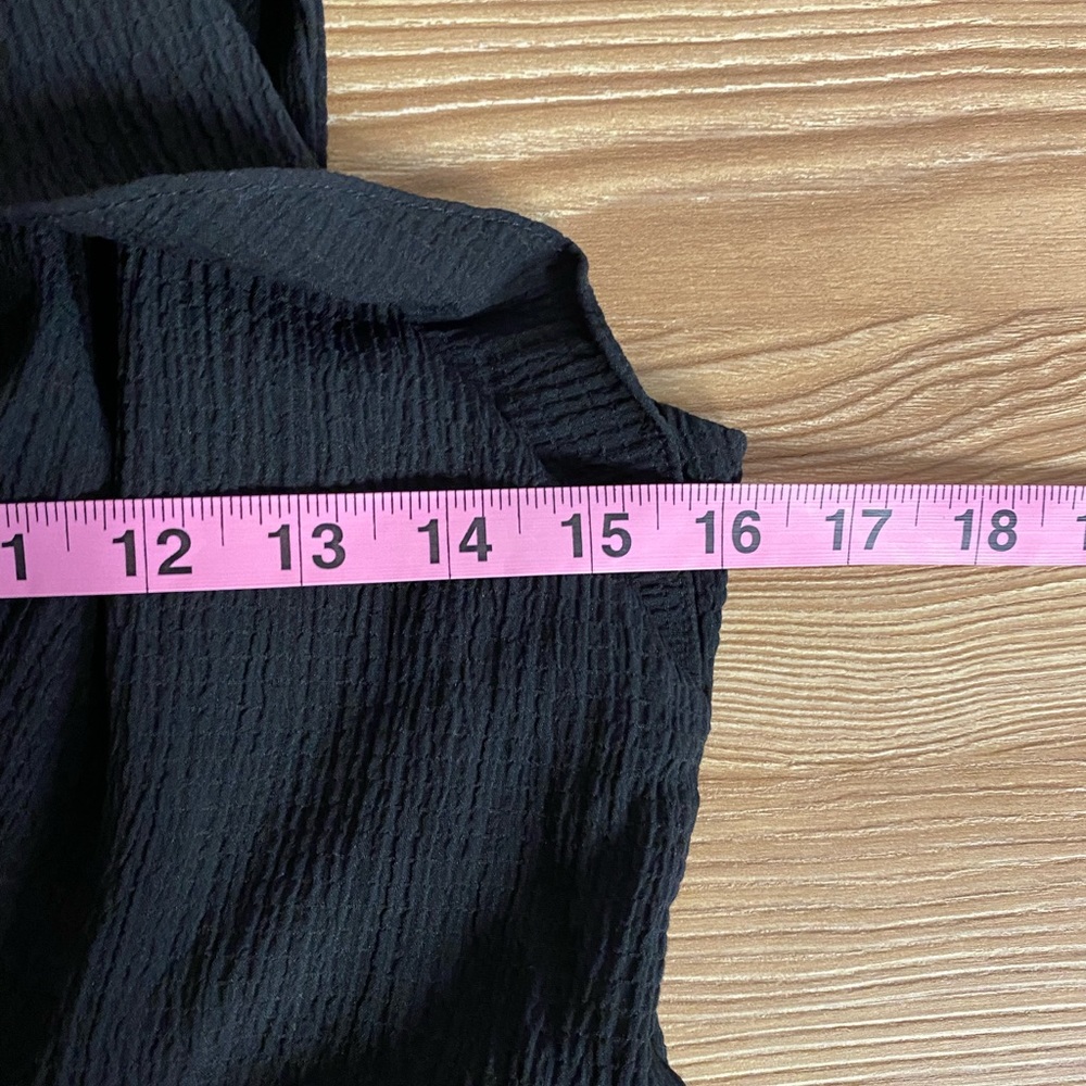 Astr the label Euphoria Dress Black Ruffle Sleeve Medium - Picture 4 of 6